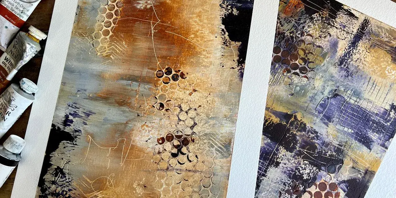 Tableau peinture sur fond noir, textures abstraites, tons terreux et violets, avec des motifs en nid d'abeille.
