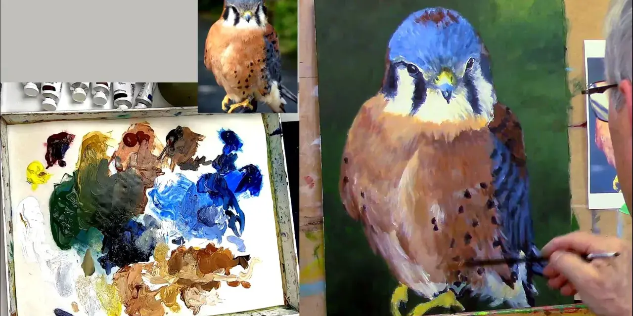 Peinture acrylique sur toile d'un faucon crécerelle, avec palette de couleurs et tubes de peinture.
