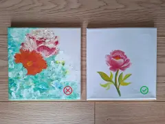 Deux tableaux de fleurs peints à la **feutre acrylique**. L'un est abstrait et coloré, l'autre est une pivoine rose délicate.