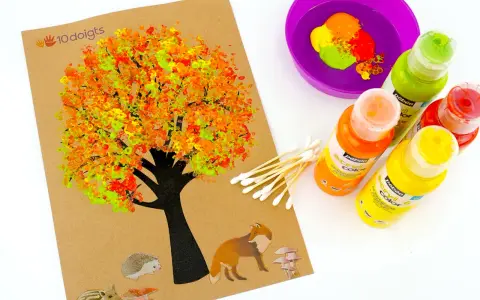 Une peinture automne facile avec un arbre aux feuilles colorées, des animaux et des champignons. Des cotons-tiges et des peintures sont prêts pour créer.