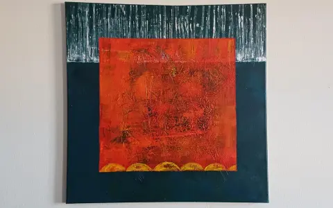 Tableau abstrait rouge, orange, jaune, évoquant une explosion de couleurs chaudes sur fond sombre.